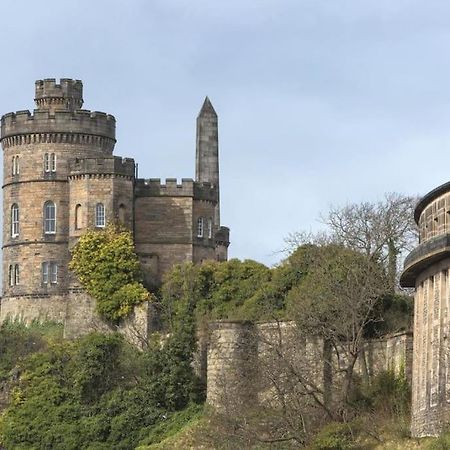 Next To The Palace And Royal Mile With Parking Édimbourg Extérieur photo